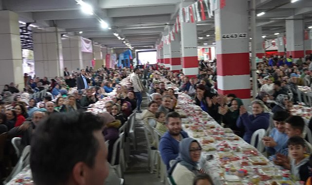 Manisa Büyükşehir Belediyesi, Soma'da iftar programı düzenledi