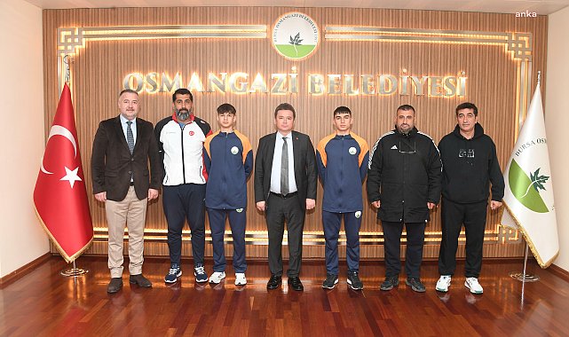 Osmangazi Belediye Başkanı Aydın, milli sporcuları Dünya Şampiyonası’na uğurladı