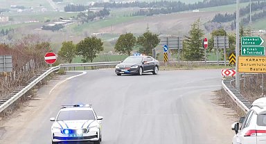 Özgür Özel, Ekrem İmamoğlu'nu Silivri'de ziyaret ediyor 