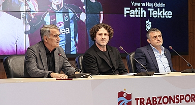 Trabzonspor yeni teknik direktör Fatih Tekke ile 4,5 yıllık sözleşme imzaladığını KAP'a bildirdi