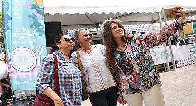 14. Alaçatı Ot Festivali’nin ilk günü renkli görüntülere sahne oldu