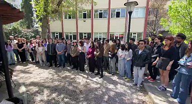 Ankara Üniversitesi öğrencilerinden, tutuklu öğrencilere destek: “Tutsak tutulan tüm sıra arkadaşlarımızı ve hocalarımızı geri alacağız”