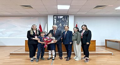 Bandırma Belediyesi, yerel yönetimler dersleri kapsamında öğrencileri ağırladı