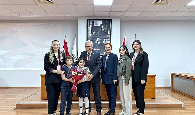 Bandırma Belediyesi, yerel yönetimler dersleri kapsamında öğrencileri ağırladı