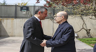 CHP Genel Başkanı Özgür Özel, 10. Cumhurbaşkanı Ahmet Necdet Sezer'i ziyaret etti