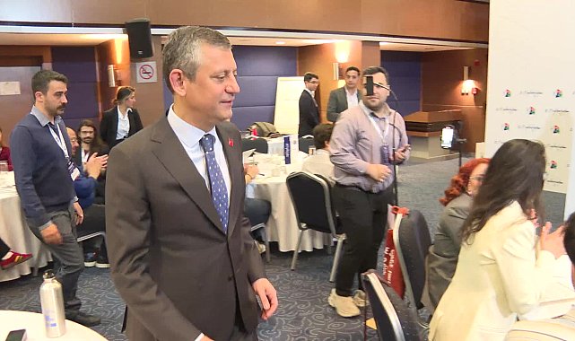 CHP Lideri Özel, GoFor üyesi gençlerle bir araya geldi