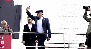 CHP'nin “Millet İradesine Sahip Çıkıyor” mitingi... Özgür Özel: 