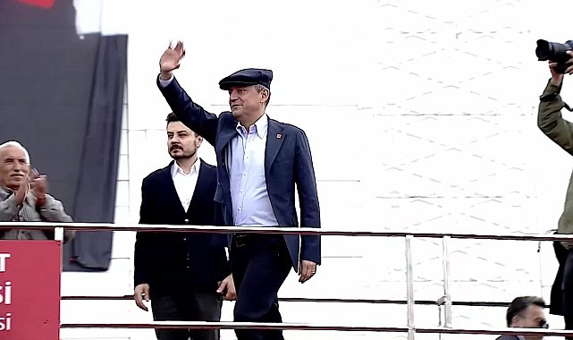 CHP'nin “Millet İradesine Sahip Çıkıyor” mitingi... Özgür Özel: