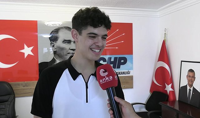 CHP'nin “Millet İradesine Sahip Çıkıyor” mitinginin üçüncüsü Mersin'de... PM Üyesi Berkay Gezgin: