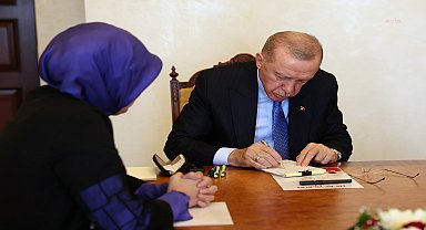 Cumhurbaşkanı Erdoğan, Kızılay Genel Başkanı Fatma Meriç Yılmaz'ı kabul etti
