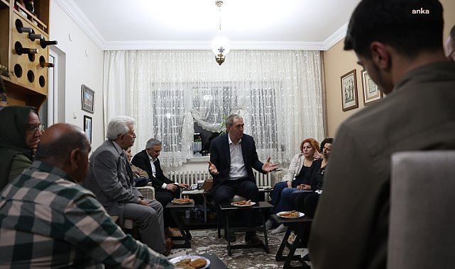 DEM Parti Eş Genel Başkanı Bakırhan, Öcalan’ın çağrısını anlatmak için Ankara’daki çeşitli yerlerde ev ziyaretlerinde bulundu