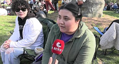 Deprem İstanbul'u salladı, vatandaşlar parklara sığındı: “Bir yere kapandık ve geçmesini bekledik... Çıplak ayakla evden çıktık, aşağısı mahşer yeri gibiydi” 