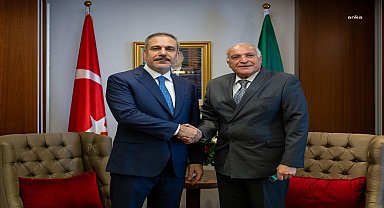Dışişleri Bakanı Fidan, Cezayirli mevkidaşı Ahmed Attaf ile bir araya geldi