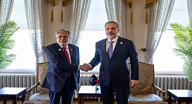 Dışişleri Bakanı Fidan, Pakistan Dışişleri Bakanı Dar ile görüştü