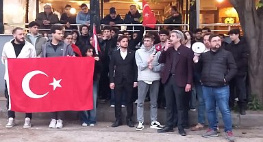  Ekrem İmamoğlu’nun serbest bırakılması için yürümek isteyen gençlere polis engeli!