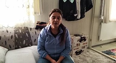 Elazığ'da kaldığı konteynerden çıkarılacağını öğrenen 79 yaşındaki depremzede fenalaşarak hastaneye kaldırıldı 