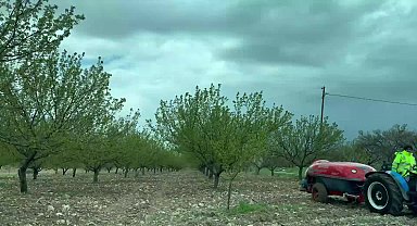 EMEP'li Karaca, zirai don felaketi yaşayan Malatyalı çiftçileri ziyaret etti: Bu mudur çiftçinin yanında durmak? 