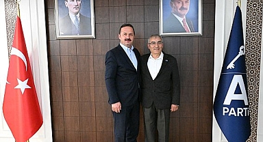 Eski İYİ Parti Milletvekili Ayhan Altıntaş, Anahtar Parti'ye katıldı