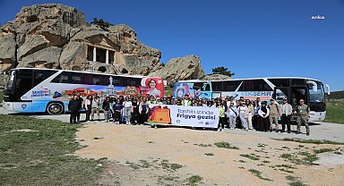 Eskişehir Büyükşehir Belediyesi'nden üniversite öğrencilerine yönelik gezi