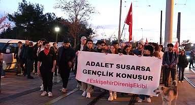 Eskişehir’de gençler tutuklu arkadaşları için yürüdü: 