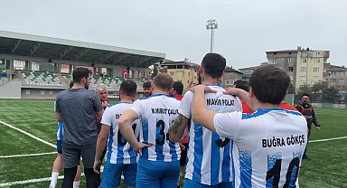Fındıklı Belediyesi futbol takımı, İBB soruşturmaları kapsamında tutuklananların isimlerini taşıyan formalarla sahaya çıktı