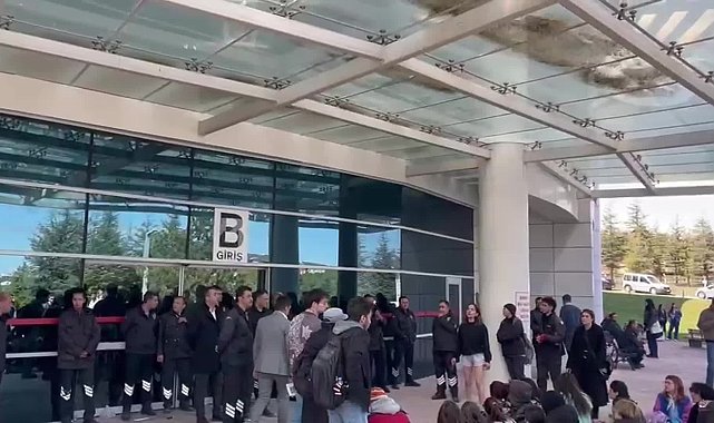 Hacettepe Üniversitesi’nde “aile” konulu sempozyuma öğrencilerden tepki: