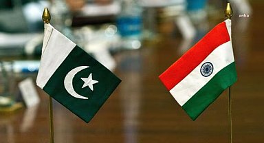 Hindistan, Keşmir'de 26 kişinin öldürüldüğü terör saldırısının ardından Pakistan'ı suçladı, İndus su anlaşmasını askıya aldı