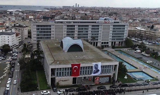 İBB'den ''Beykoz’daki bir rezidansta lüks araçlar saklandı'' iddiasına yanıt: ''Bu araçların yer aldığı garajın, lüks otomobil meraklıları tarafından ortak kullanılan bir alan olduğu bilinmektedir''