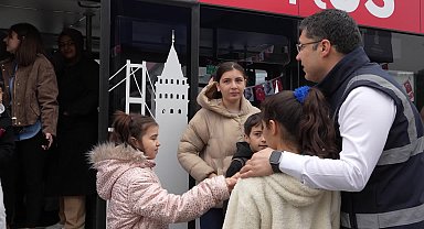 İstanbul Ulaşım A.Ş'den çocuklara 23 Nisan etkinlikleri... Minik denetçiler trafikte iş başında