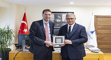 İzmir Büyükşehir Belediye Başkanı Tugay, AB Türkiye Delegasyonu Başkan Yardımcısı Vilcinskas’ı ağırladı