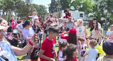 İzmir Kültürkpark'ta 23 Nisan Şenliği