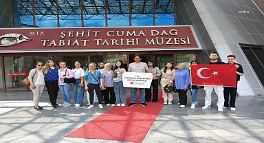 Keçiörenli öğrenciler, MTA Tabiat Tarihi Müzesi'ni gezdi