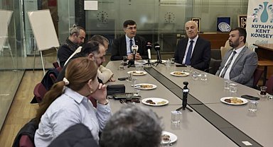 Kütahya Belediye Başkanı Kahveci, üç aylık faaliyetleri değerlendirdi