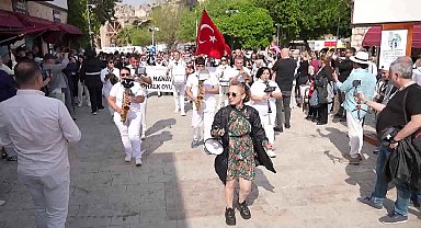 Mersin Büyükşehir Belediyesi, Manavgat Girit’ten Side’ye Kültür ve Lezzet Festivali’ne katıldı