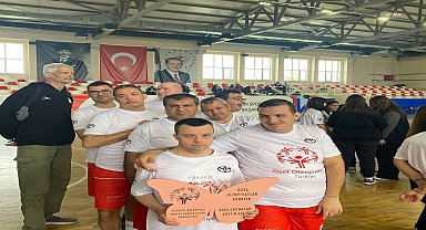 Özel çocuklar, altın madalyaları, Ayvalık’a getirdi