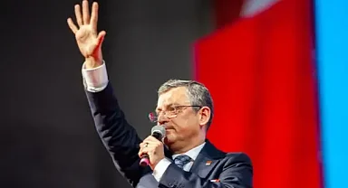 Özgür Özel, Hristiyan cemaatlerin liderlerini arayarak Paskalya Bayramı'nı kutladı 
