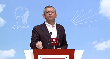 Özgür Özel: 