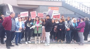 Samsun’un Atakum ilçesinde bir kedinin iple asılarak öldürülmesine hayvanseverlerden tepki