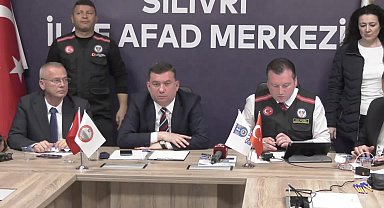 Silivri Belediye Başkanı Bora Balcıoğlu: “Muhtemel artçı depremlere karşı hazırlık içindeyiz. Bize gelen can kaybı ve yıkılan bina ihbarı yok” 