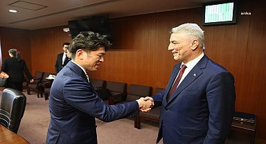 Ticaret Bakanı Bolat, Japonya Arazi, Altyapı, Ulaştırma ve Turizm Bakanı Hiromasa ile görüştü