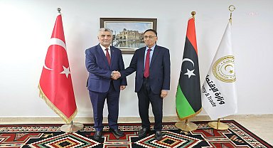 Ticaret Bakanı Bolat, Libya ziyaretinde Ekonomi ve Ticaret Bakanı El-Huveyc ile görüştü