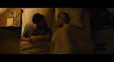 Tolga Karaçelik'ten New York sokaklarına uzanan kara mizah ve gerilim dolu bir hikâye: 'Saykoterapi' festivalde büyüledi!