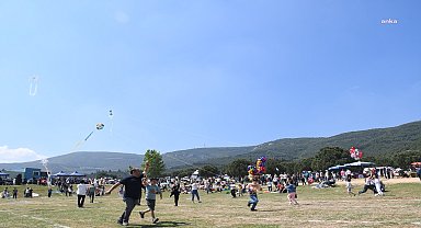 Torbalı’da gökyüzü rengarenk oldu