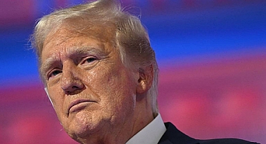 Trump, Çin hariç diğer tüm ülkelere 90 gün boyunca yüzde 10'luk tarife uygulayacak