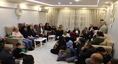 Tülay Hatimoğulları, İstanbul'da ev ziyaretleri gerçekleştirdi: Süreci halkımızla birlikte büyütmeye devam edeceğiz