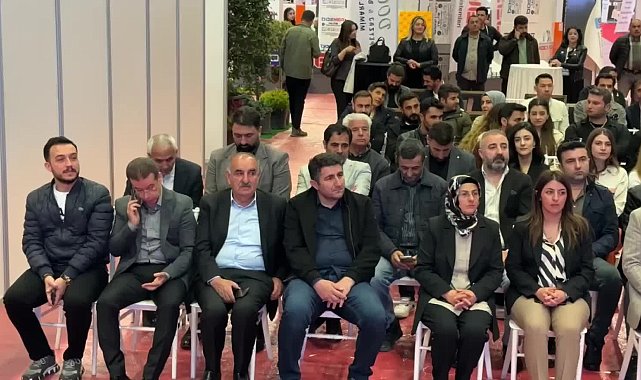 Van’da düzenlenen İnşaat ve Yapı Zirvesi'nde yapı güvenliği ve tarihi mirasın korunması ele alındı