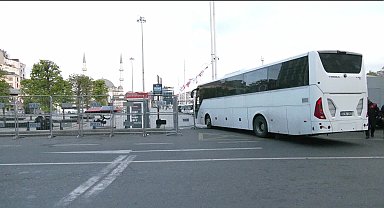 1 Mayıs için Taksim'de olağanüstü güvenlik önlemleri alındı... Taksim Meydanı yaya geçişine kapatıldı