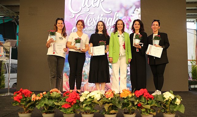 22. Karşıyaka Çiçek Festivali başladı