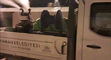 Adıyaman Belediyesi’nden sinek ve haşereye karşı gece mesaisi