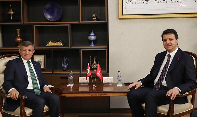 Ahmet Davutoğlu'ndan, Mahmut Arıkan'a ziyaret
